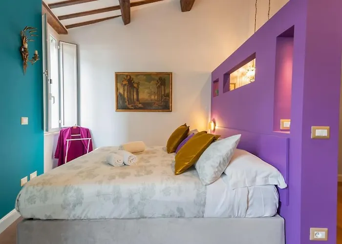 Pgrhome Colosseo 11 * רומא